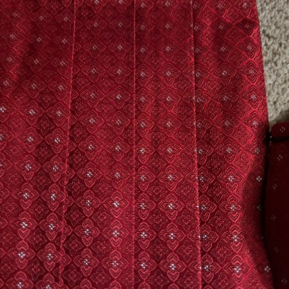 Men’s Cummerbund. Fits up to a 36” waist. All 100% silk as is Matching Tie. - Picture 6 of 6